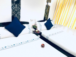 Отель Ashoka Hostel  Гонконг